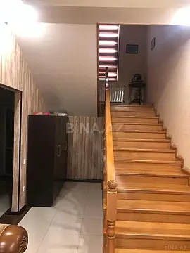 Satılır 12 otaqlı həyət evi 1000 m²