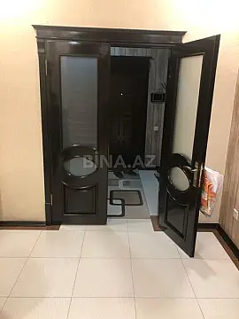 Satılır 12 otaqlı həyət evi 1000 m²