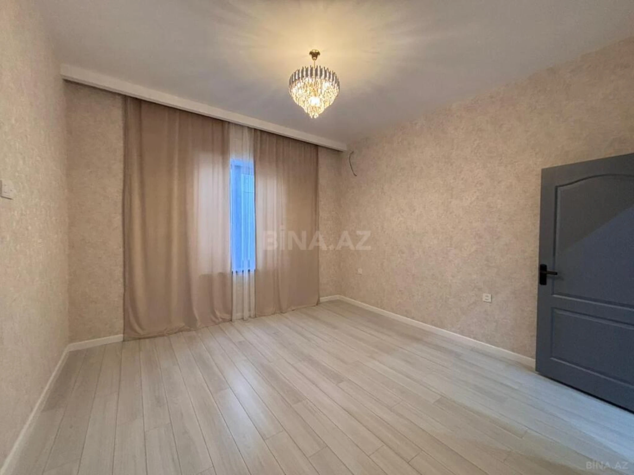 Satılır 4 otaqlı həyət evi 150 m²