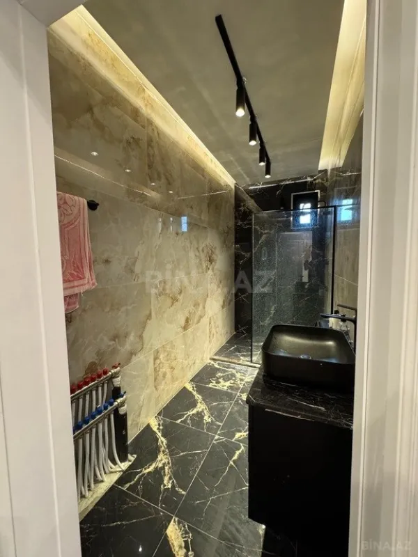 Kirayə verilir 5 otaqlı həyət evi 400 m²