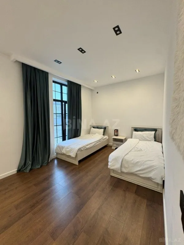 Kirayə verilir 5 otaqlı həyət evi 400 m²