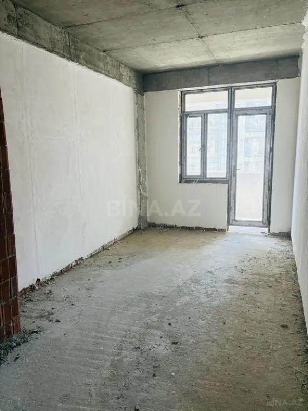 Satılır 3 otaqlı mənzil 146 m²