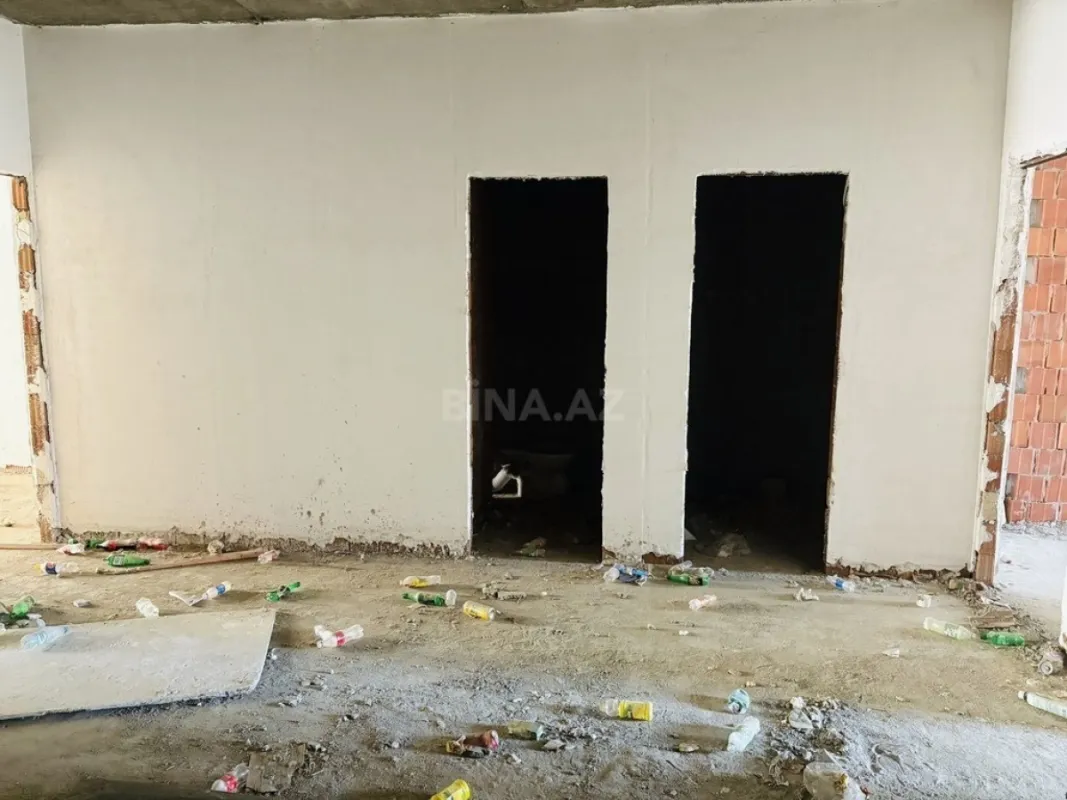 Satılır 3 otaqlı mənzil 146 m²