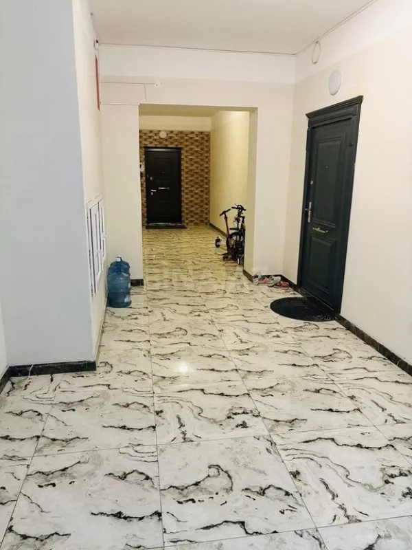Satılır 3 otaqlı mənzil 146 m²