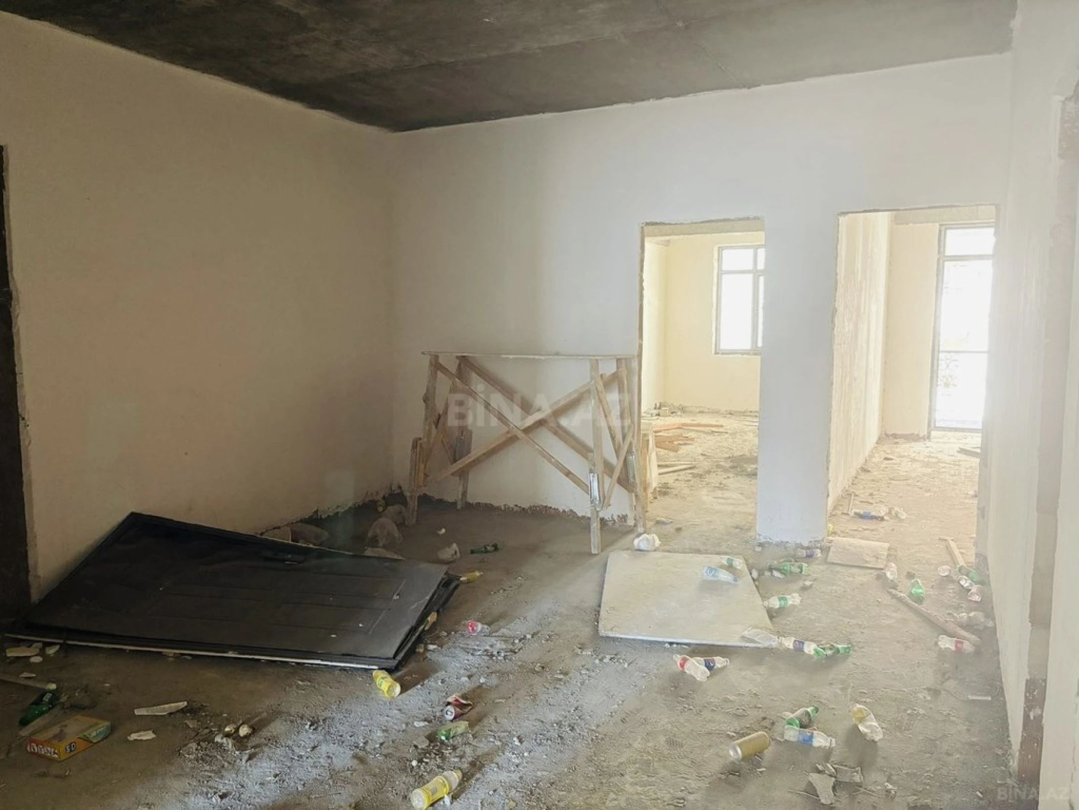 Satılır 3 otaqlı mənzil 146 m²