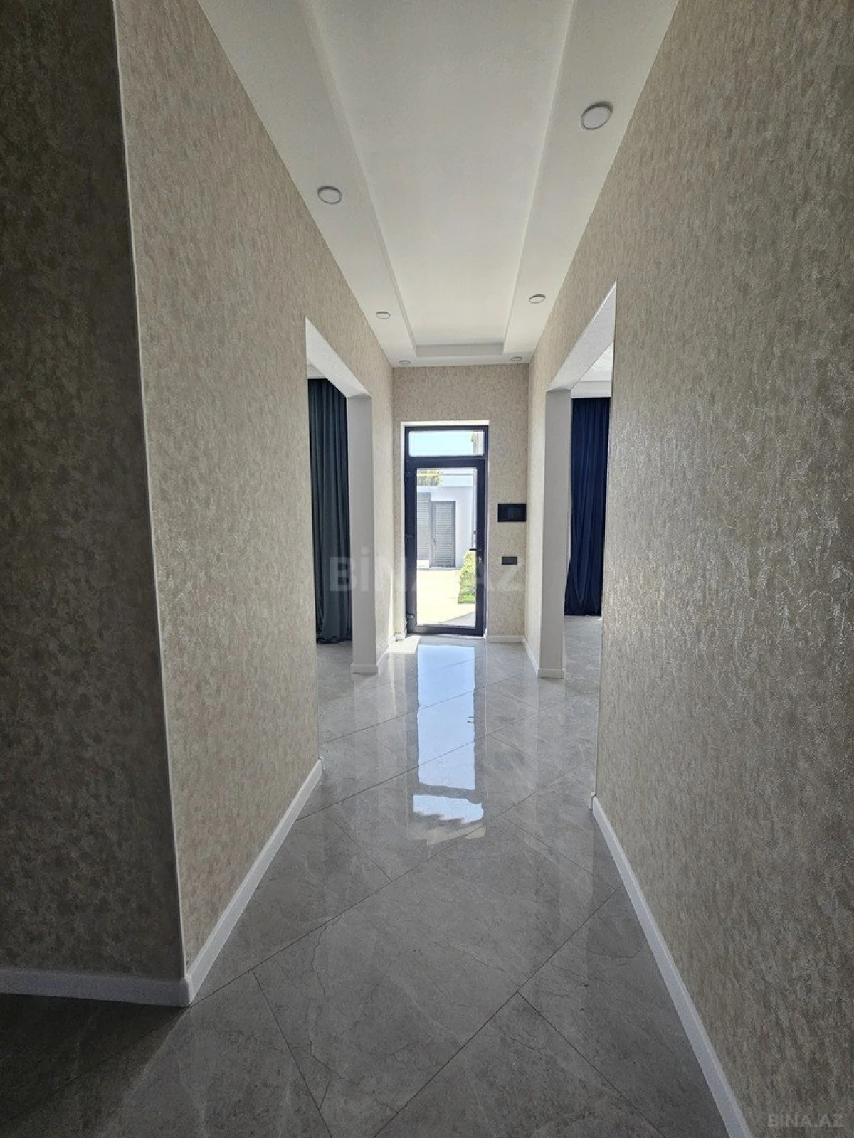 Satılır 4 otaqlı həyət evi 140 m²