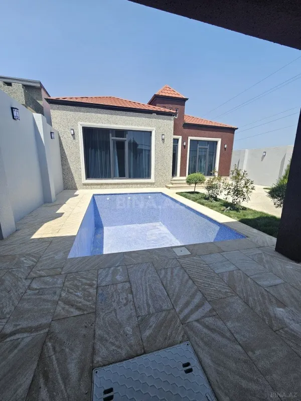 Satılır 4 otaqlı həyət evi 140 m²