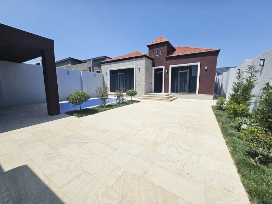 Satılır 4 otaqlı həyət evi 140 m²