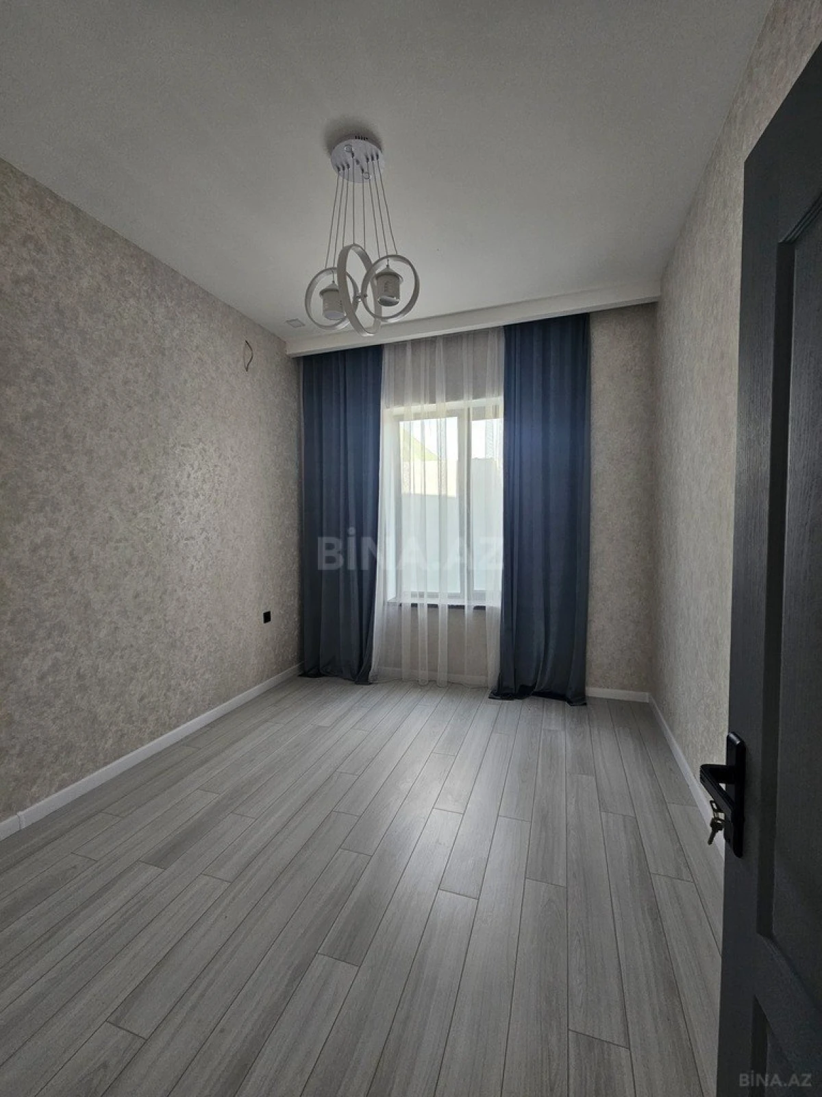 Satılır 4 otaqlı həyət evi 140 m²