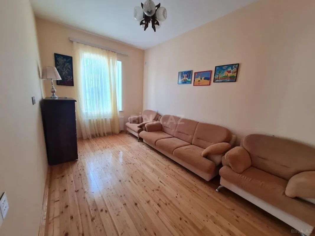 Kirayə verilir 5 otaqlı həyət evi 210 m²