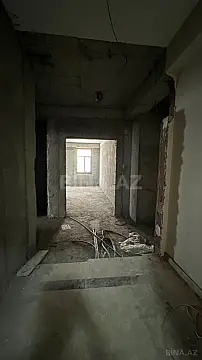 Satılır 4 otaqlı mənzil 173 m²