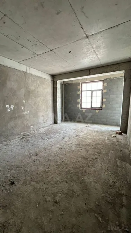 Satılır 4 otaqlı mənzil 173 m²