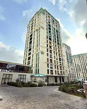 Satılır 2 otaqlı mənzil 96 m²