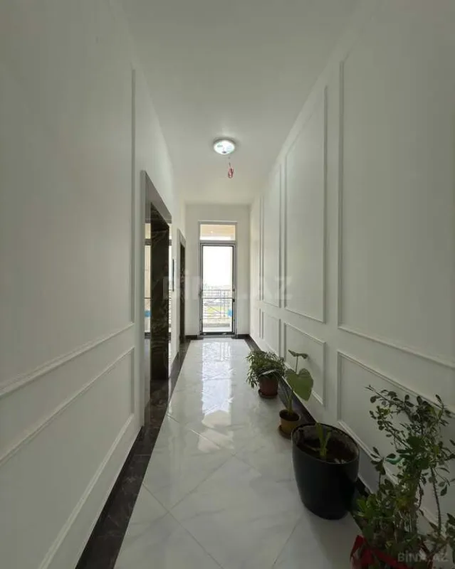 Satılır 2 otaqlı mənzil 96 m²