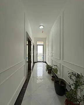 Satılır 2 otaqlı mənzil 96 m²