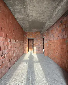 Satılır 2 otaqlı mənzil 96 m²