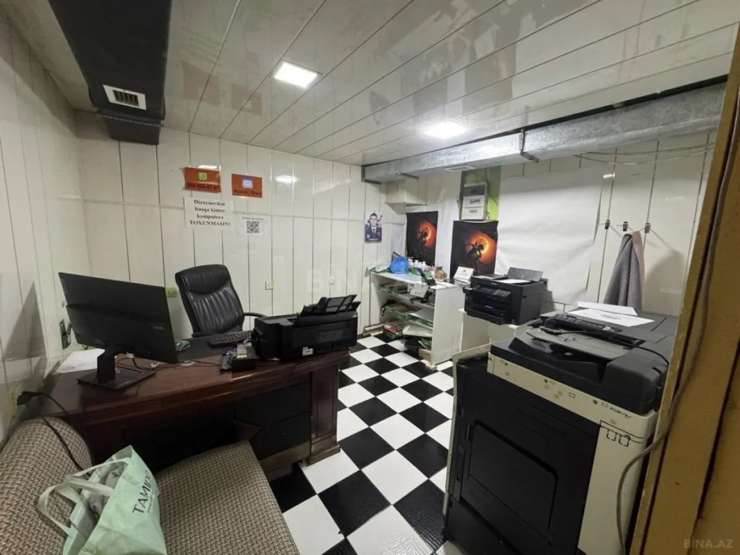 Satılır obyekt 200 m²