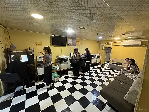 Satılır obyekt 200 m²