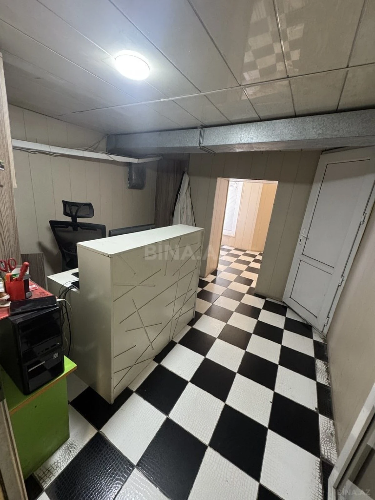 Satılır obyekt 200 m²