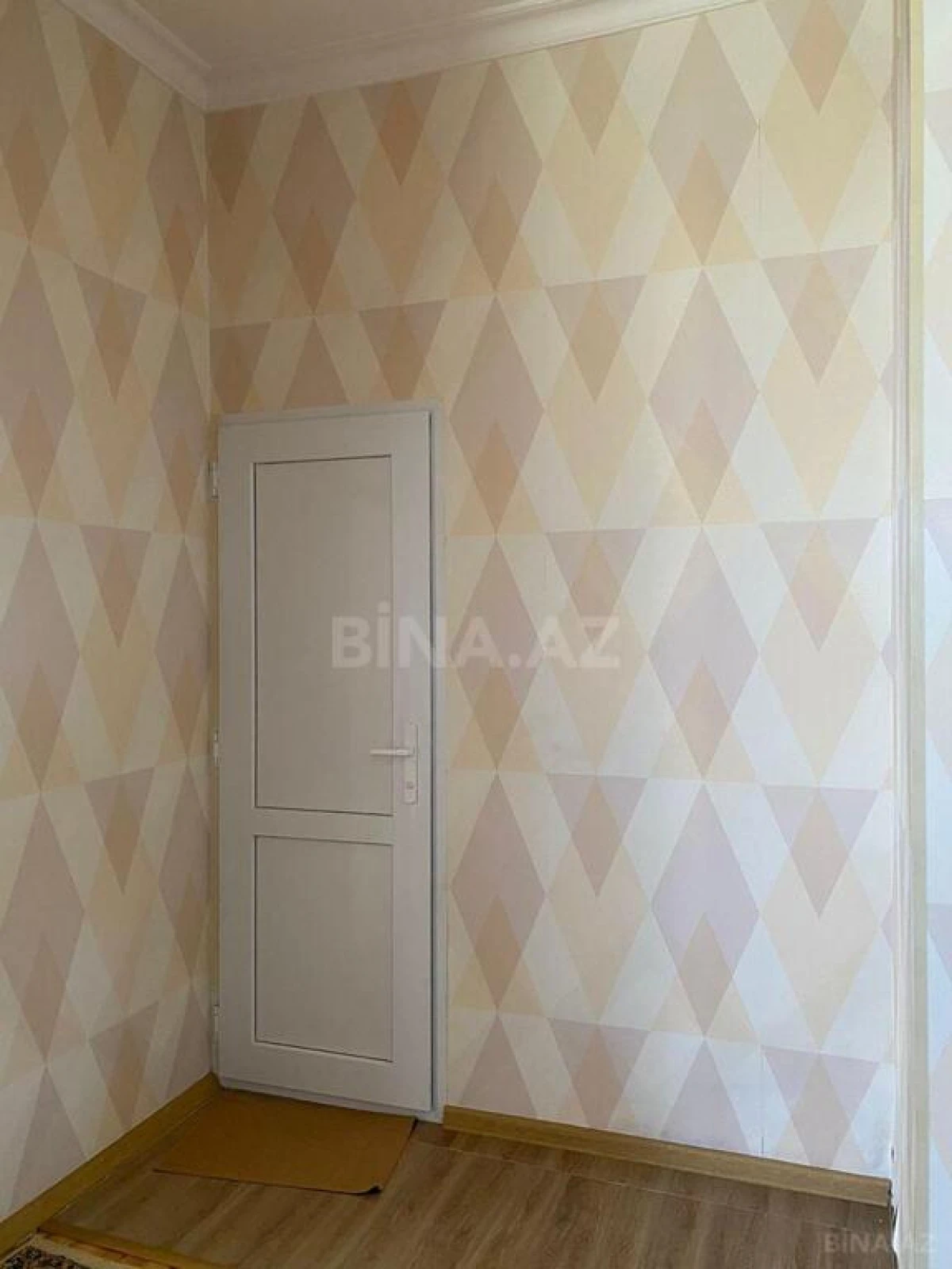 Satılır 5 otaqlı həyət evi 200 m²