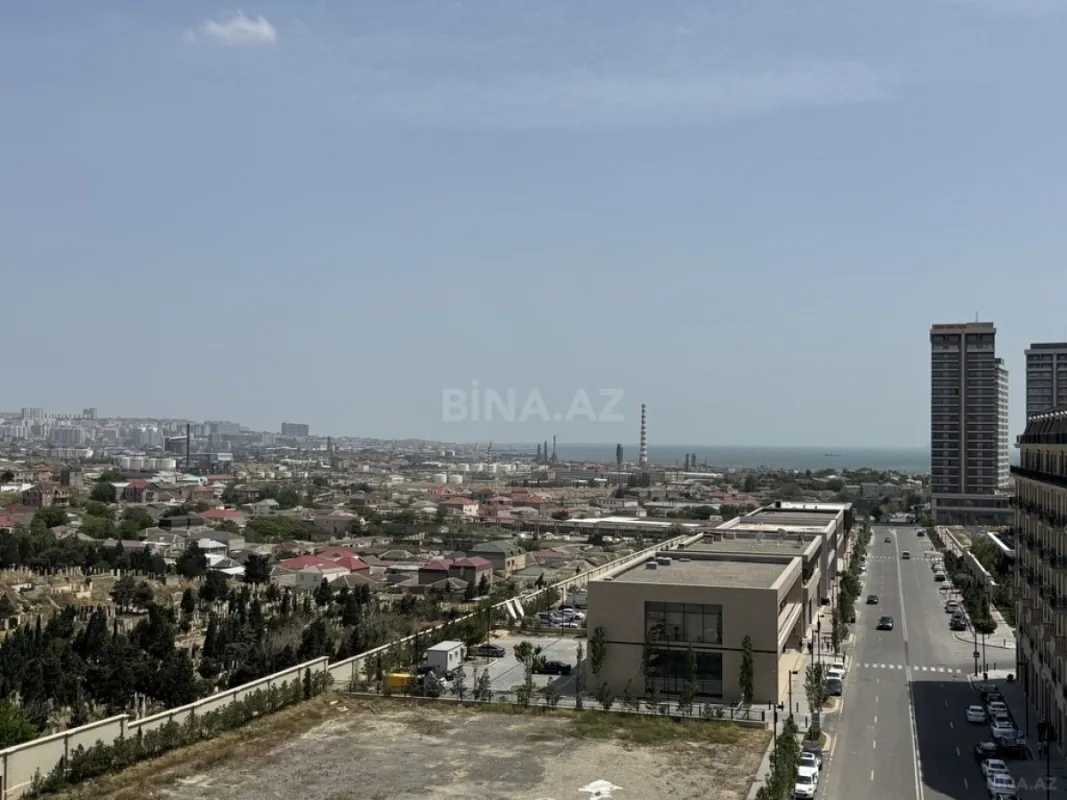 Satılır 3 otaqlı mənzil 136 m²
