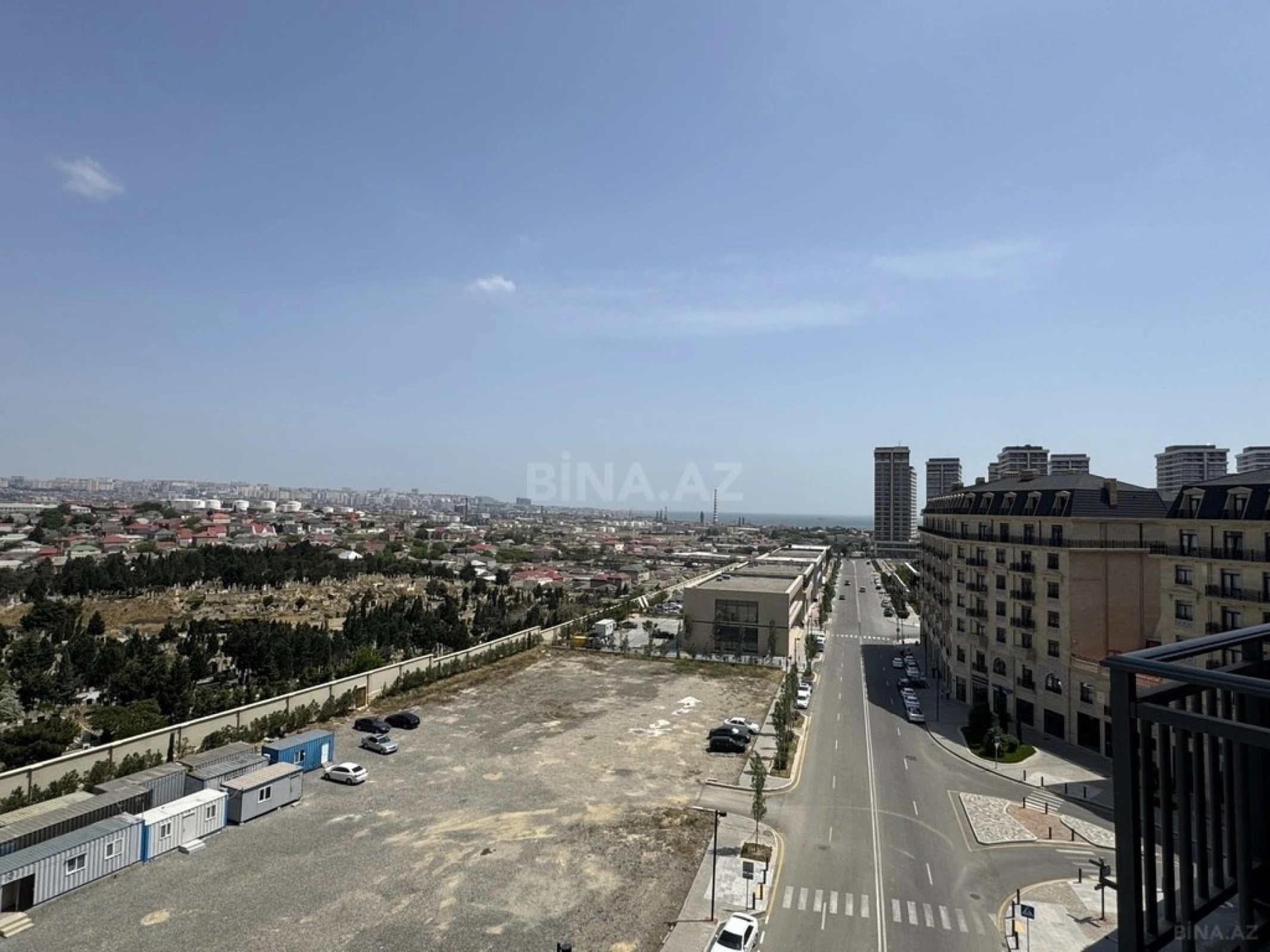 Satılır 3 otaqlı mənzil 136 m²