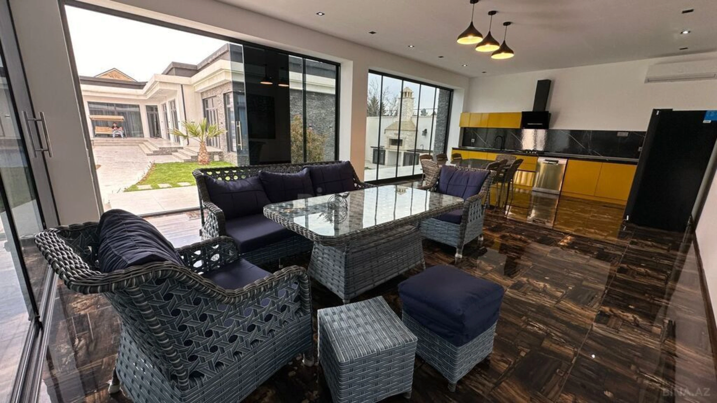 Kirayə verilir 4 otaqlı həyət evi 210 m²