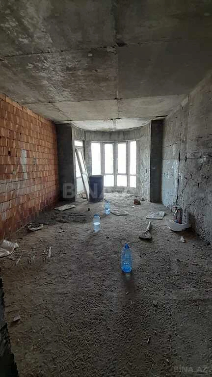 Satılır 2 otaqlı mənzil 100 m²