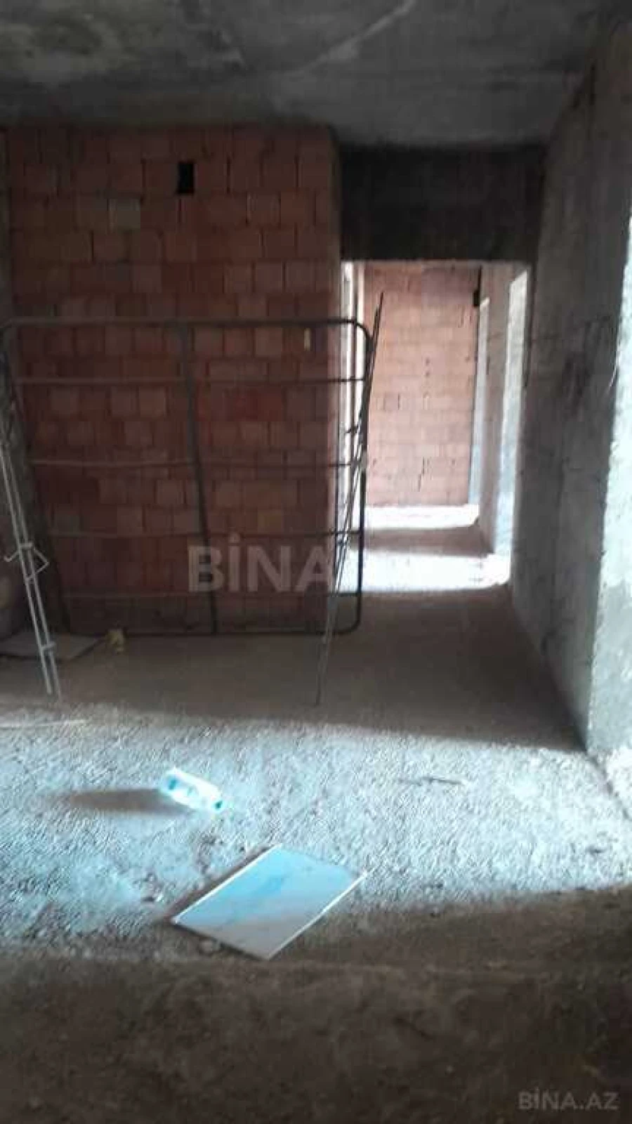 Satılır 2 otaqlı mənzil 100 m²