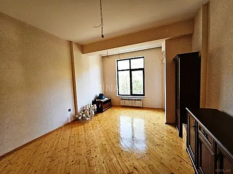 Satılır 2 otaqlı mənzil 81 m²