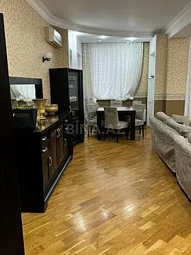 Satılır 4 otaqlı mənzil 160 m² — Bakı, Memar Əcəmi yanı 4 otaq 160.00 m²