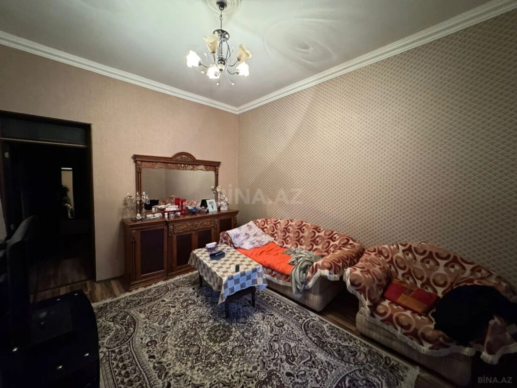 Satılır 4 otaqlı həyət evi 160 m²
