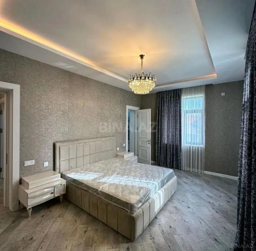 Satılır 6 otaqlı həyət evi 380 m²
