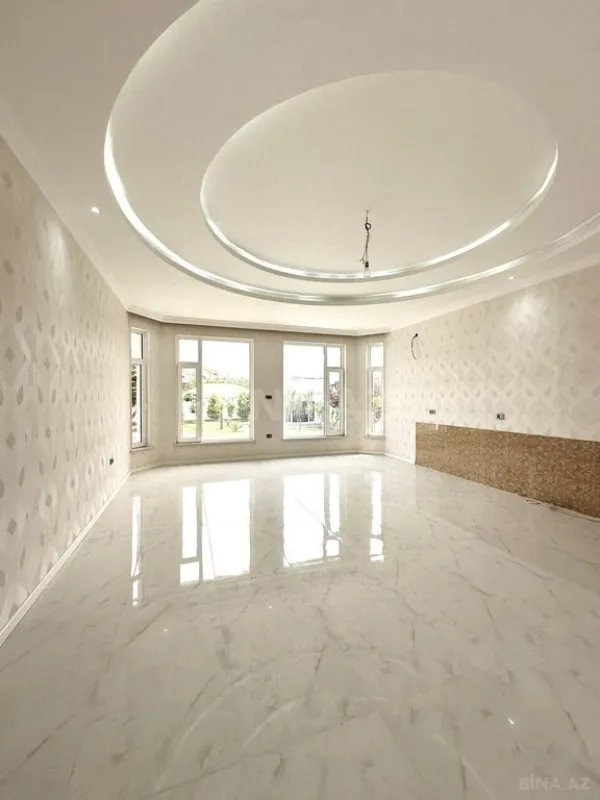 Satılır 10 otaqlı həyət evi 1000 m²