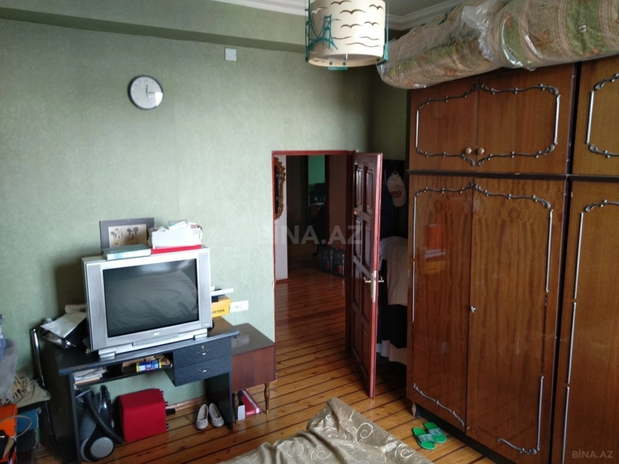 Satılır 4 otaqlı mənzil 132 m²