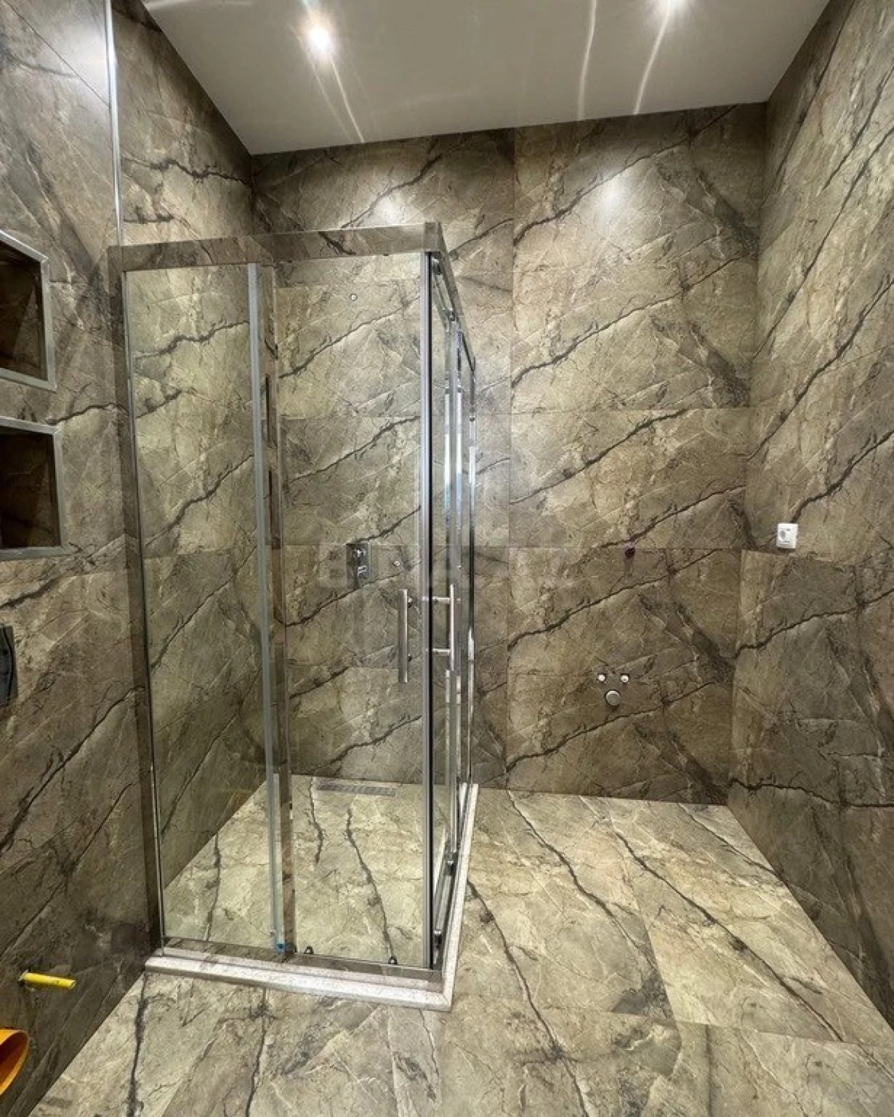 Kirayə verilir 5 otaqlı həyət evi 400 m²