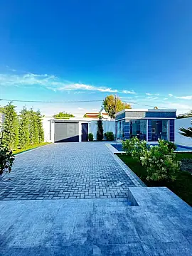 Satılır 5 otaqlı həyət evi 220 m²