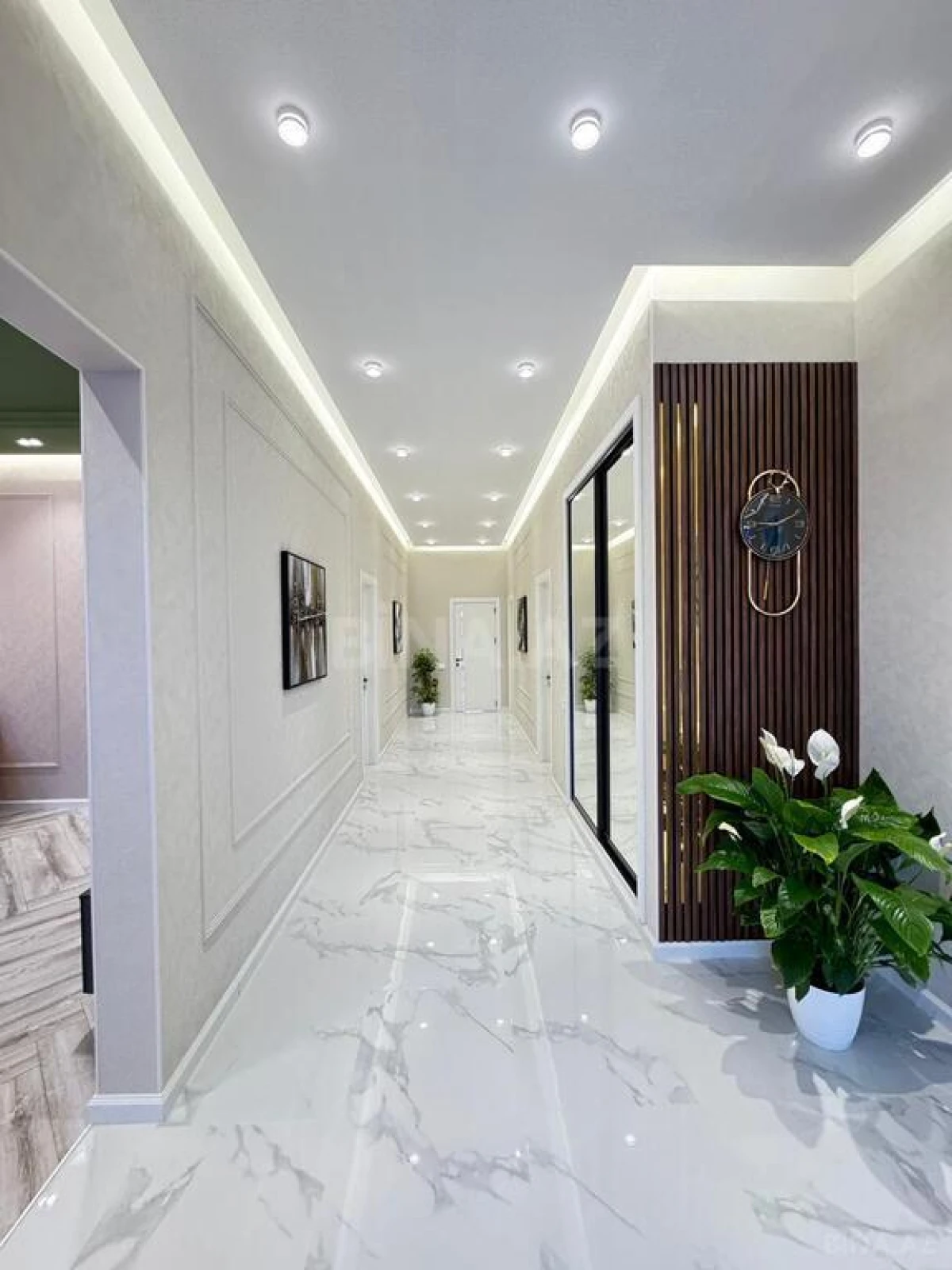 Satılır 5 otaqlı həyət evi 220 m²