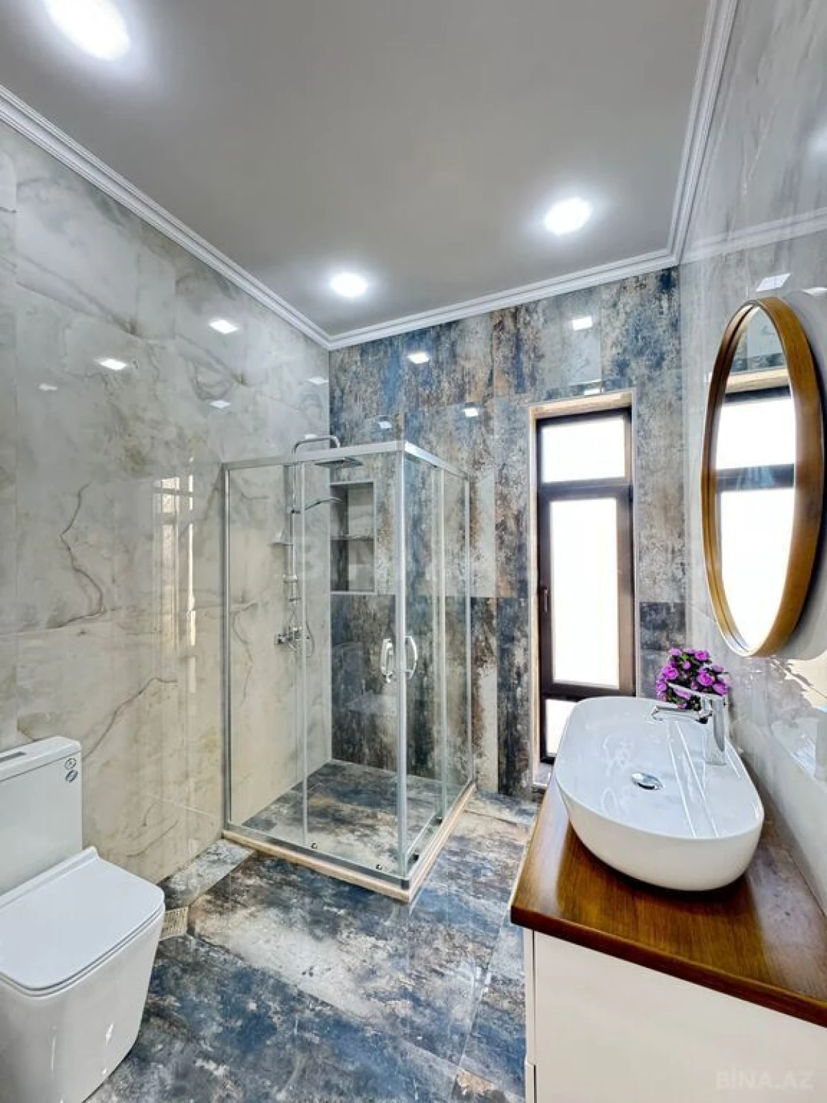 Satılır 5 otaqlı həyət evi 220 m²