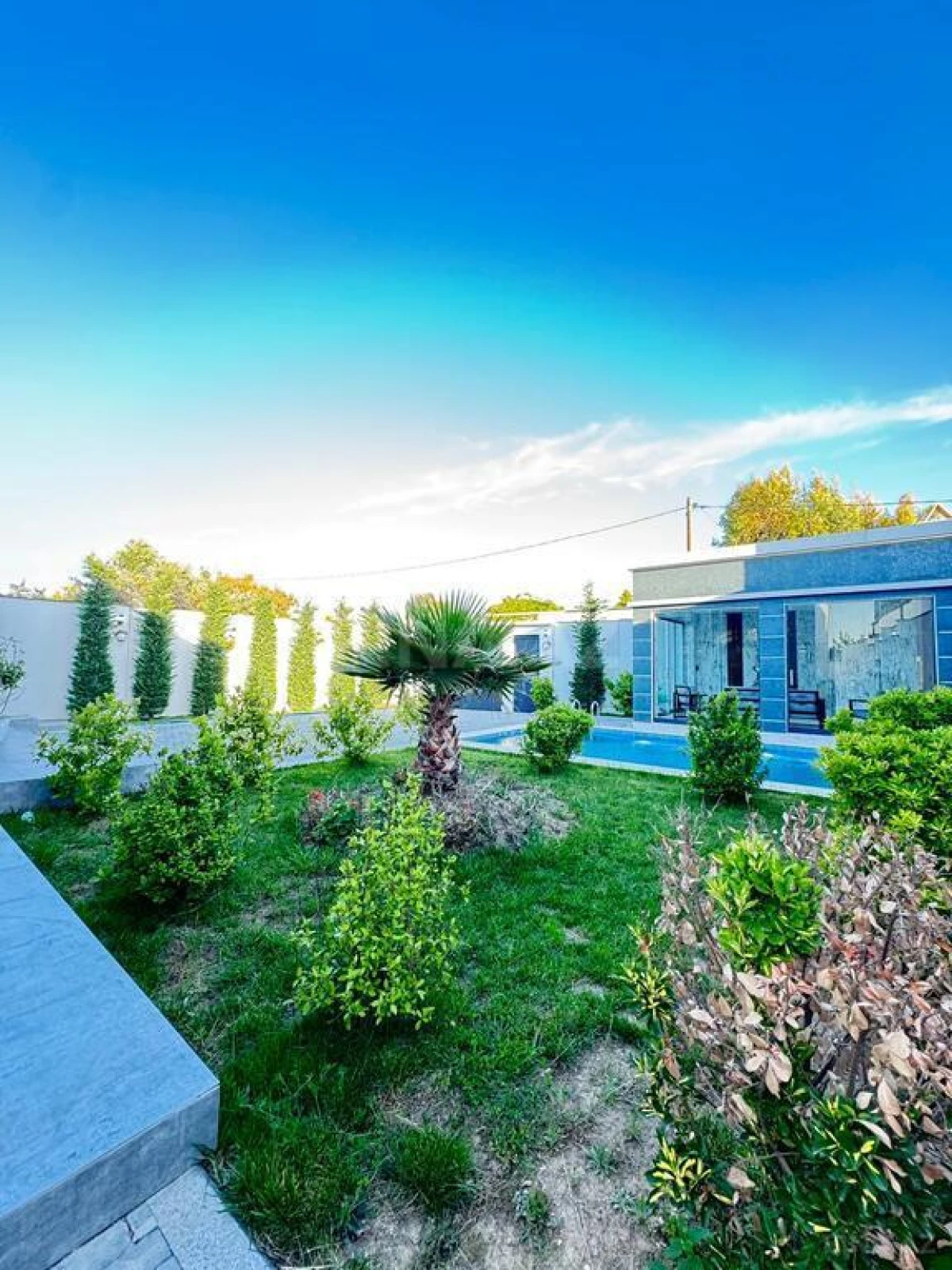 Satılır 5 otaqlı həyət evi 220 m²