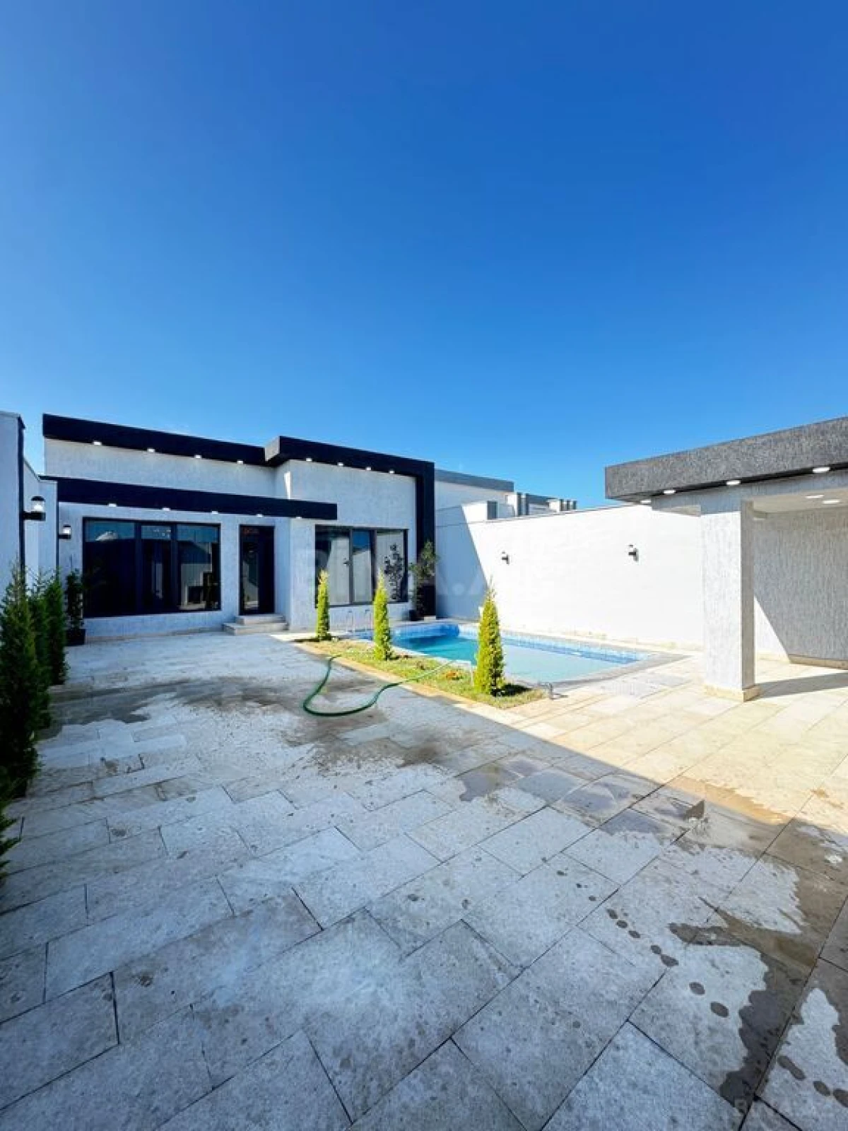 Satılır 4 otaqlı həyət evi 150 m²