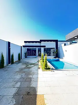 Satılır 4 otaqlı həyət evi 150 m²