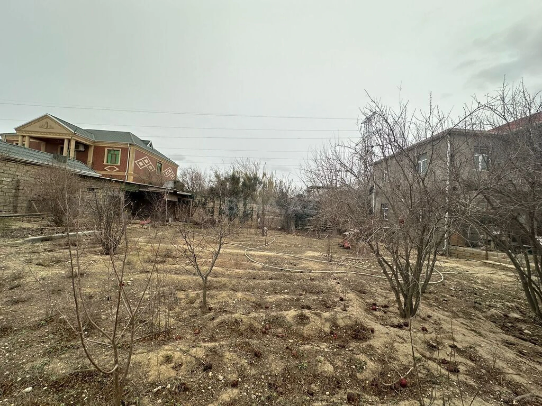 Satılır torpaq sahəsi 6 m²