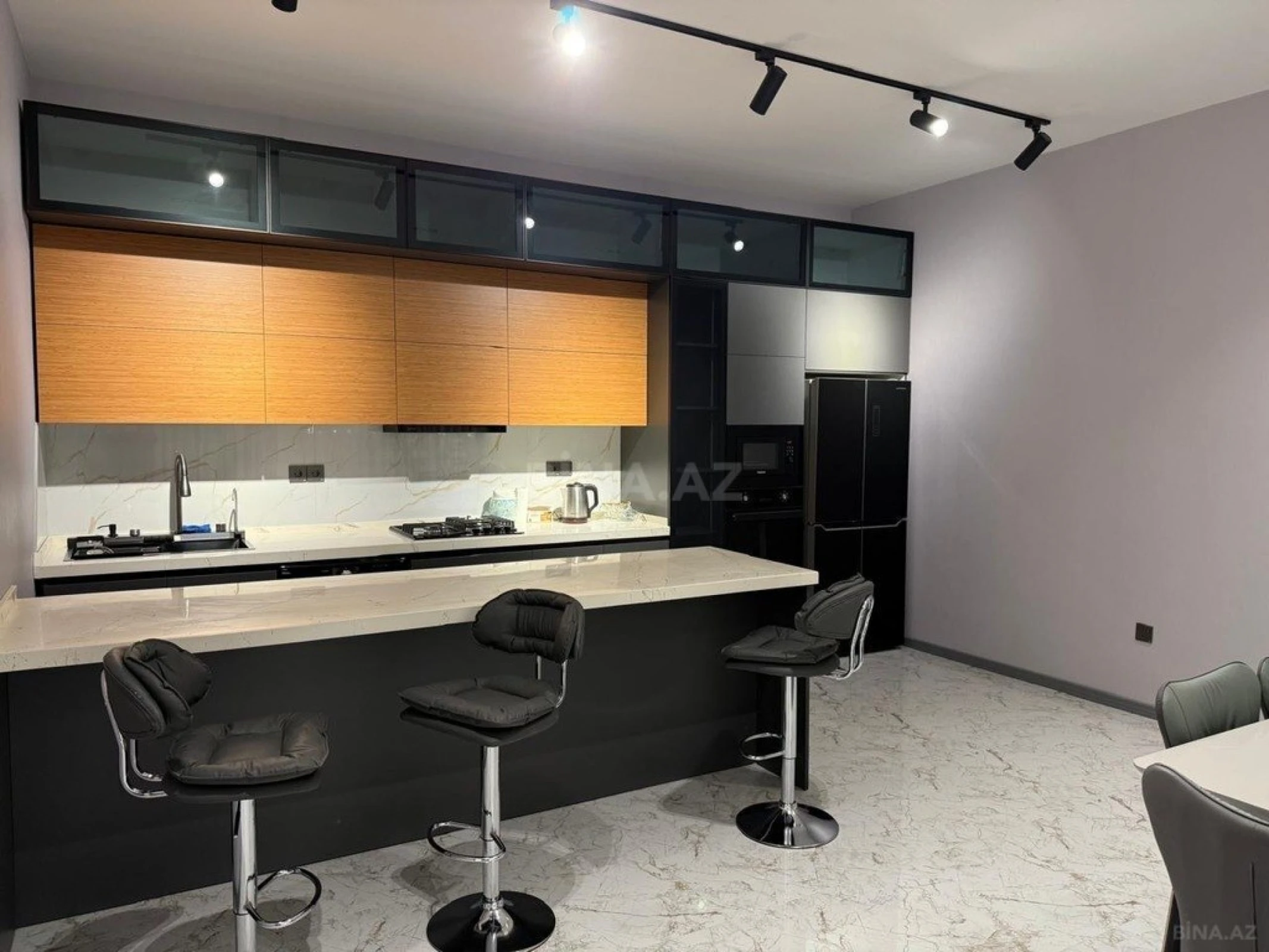 Kirayə verilir 4 otaqlı həyət evi 240 m²