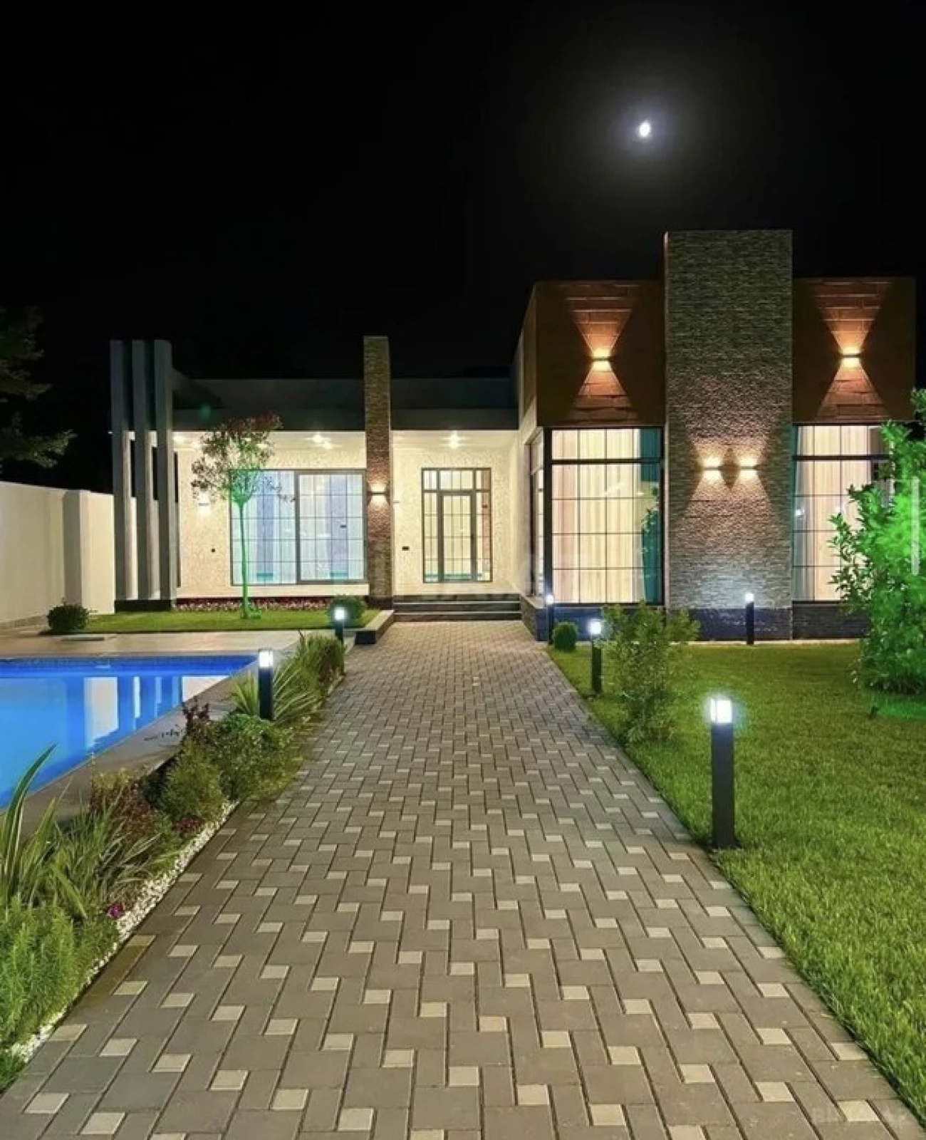 Kirayə verilir 4 otaqlı həyət evi 240 m²