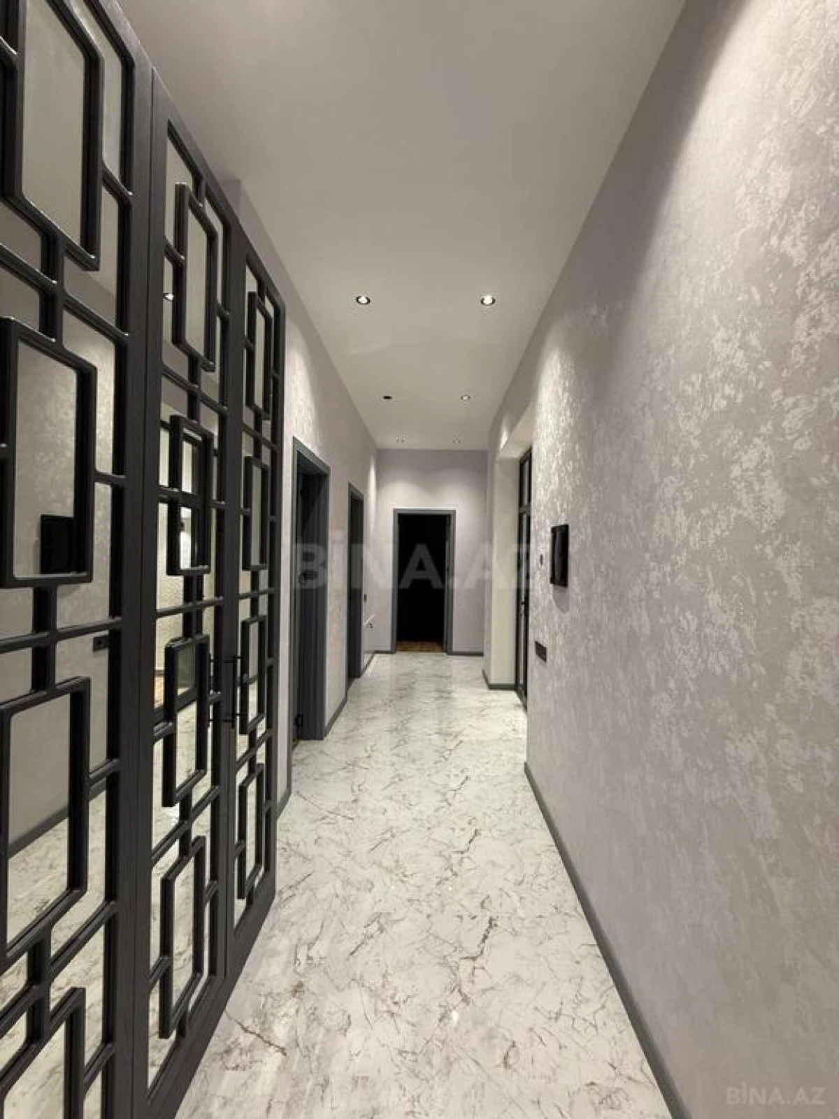 Kirayə verilir 4 otaqlı həyət evi 240 m²