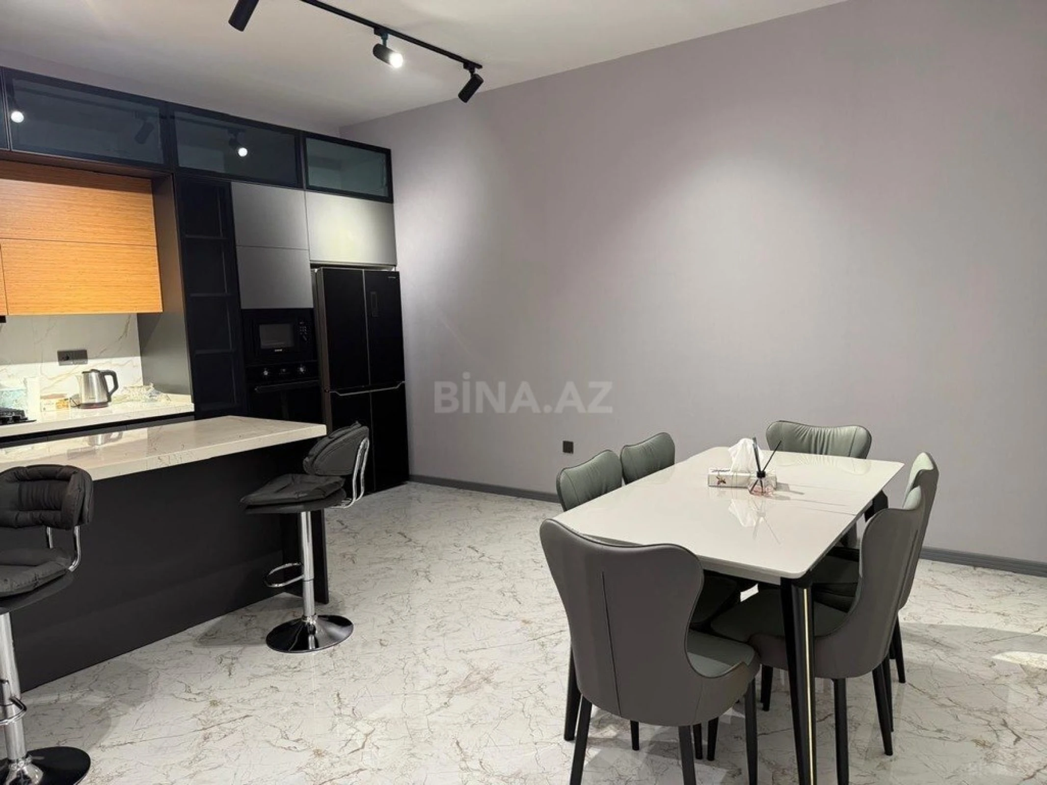 Kirayə verilir 4 otaqlı həyət evi 240 m²
