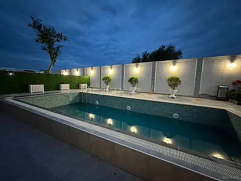 Kirayə verilir 5 otaqlı həyət evi 280 m²