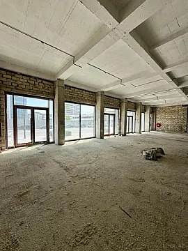 Kirayə verilir obyekt 365 m²