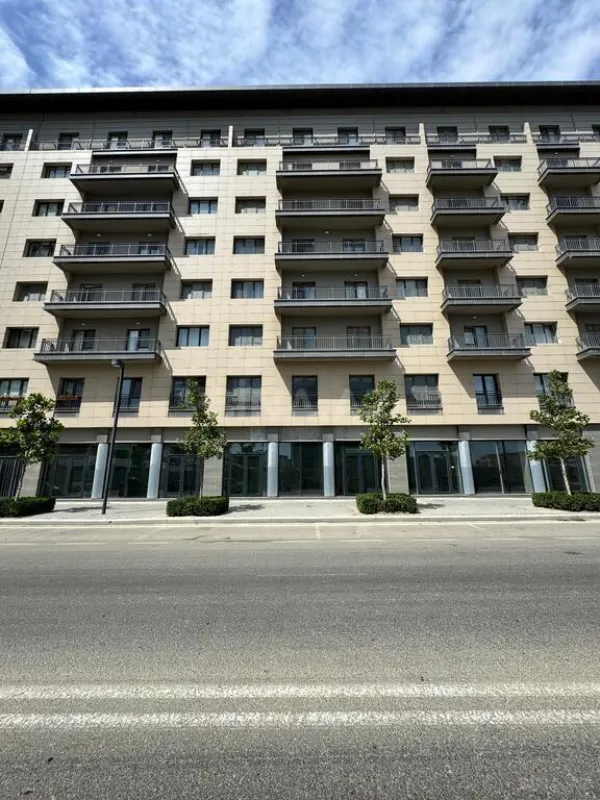 Kirayə verilir obyekt 365 m²